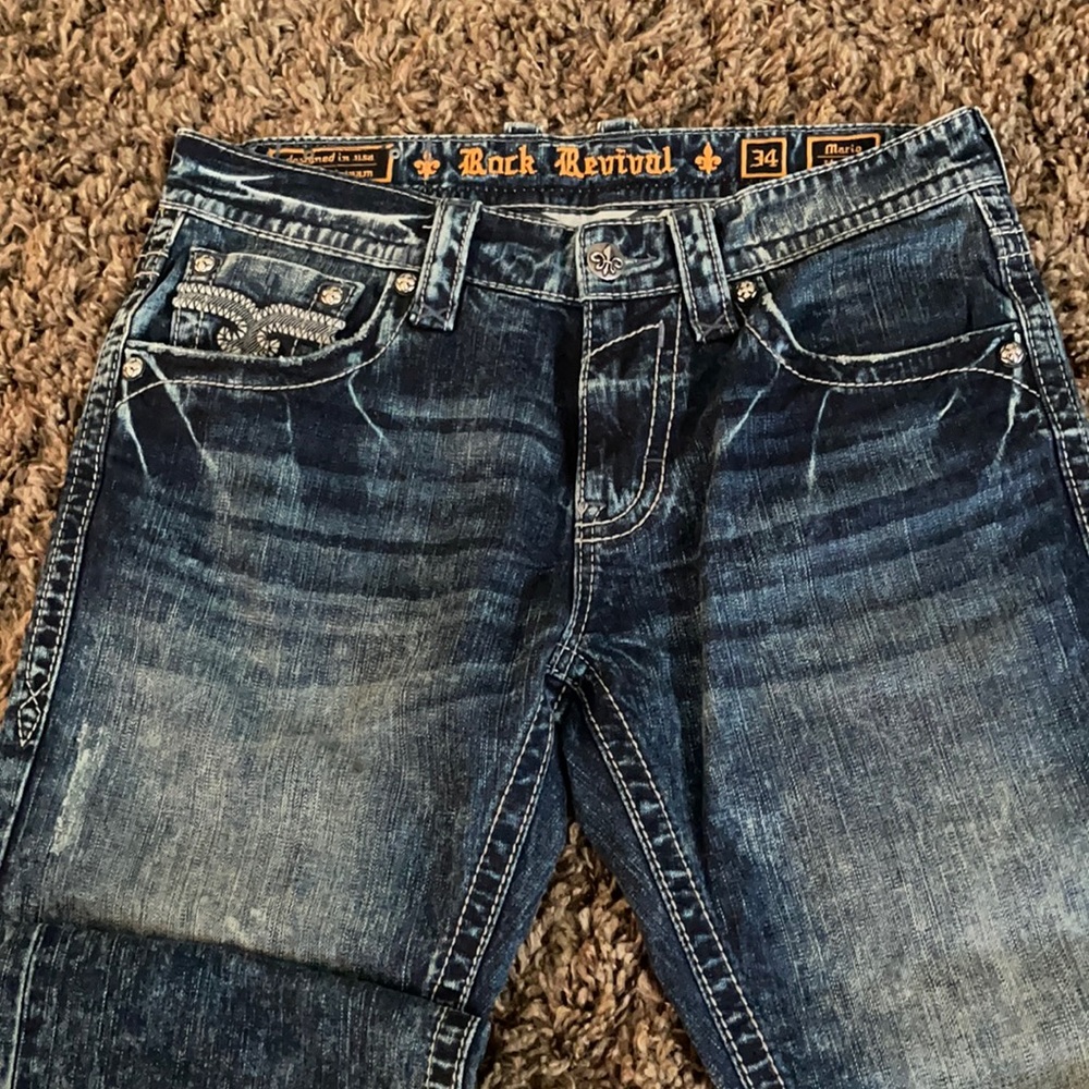 Like New Rock Revival Men Jeans size 34 straight.